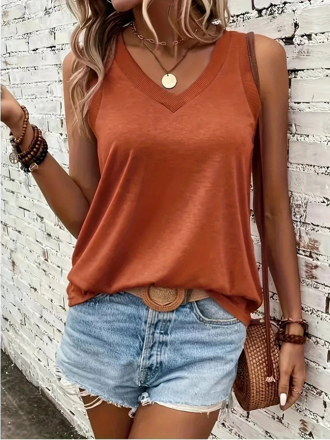 Solenya | Casual V-Neck Tank Top